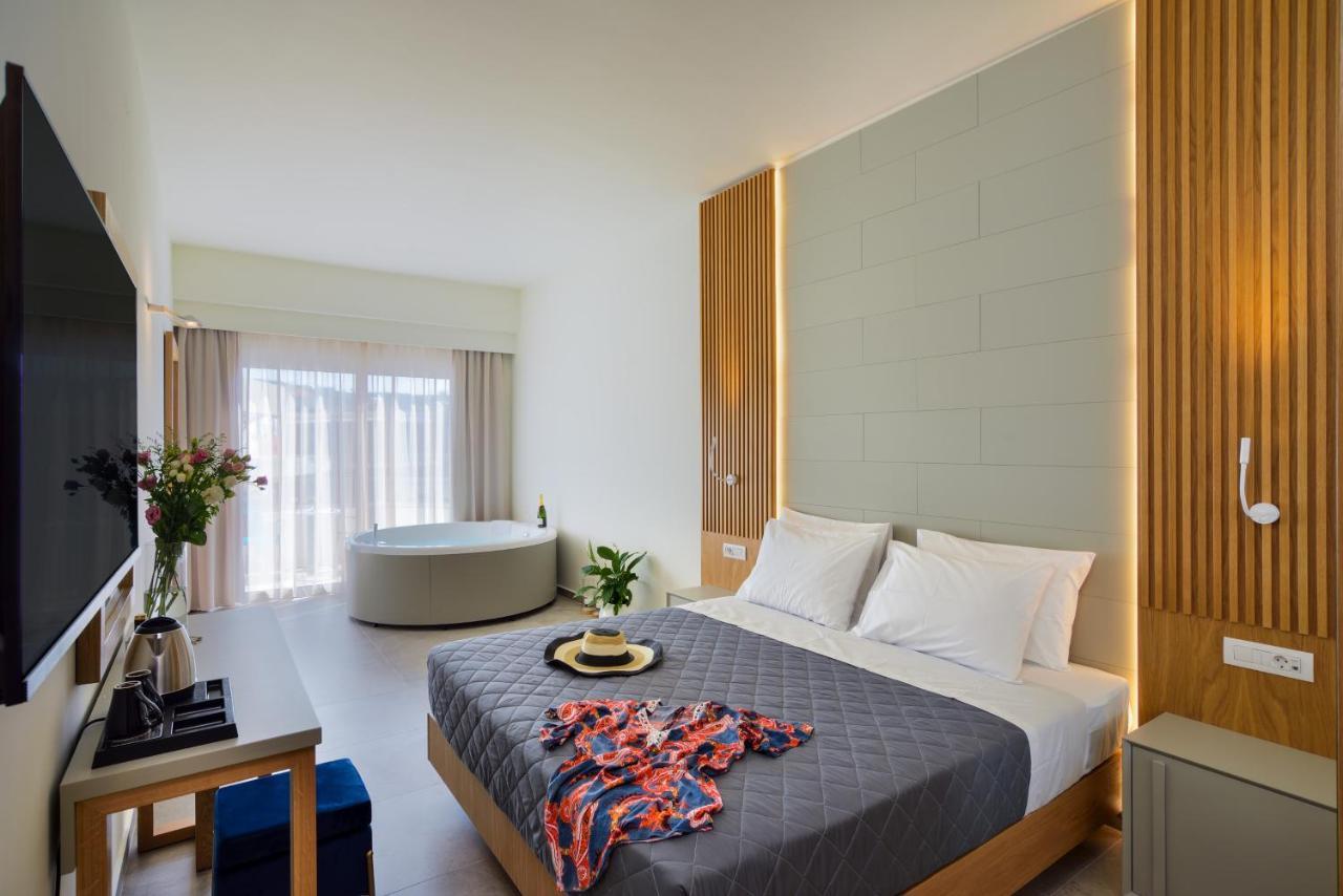 Elia Platanias Hotel ปลาเตเนียส ภายนอก รูปภาพ