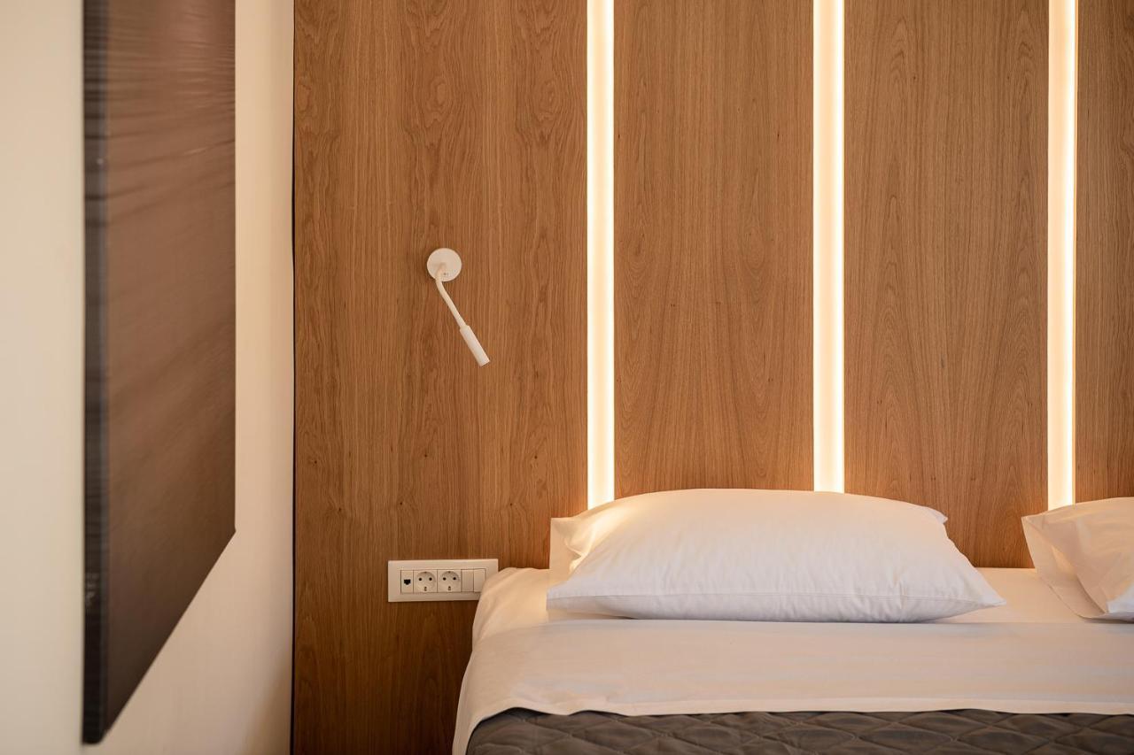 Elia Platanias Hotel ปลาเตเนียส ภายนอก รูปภาพ