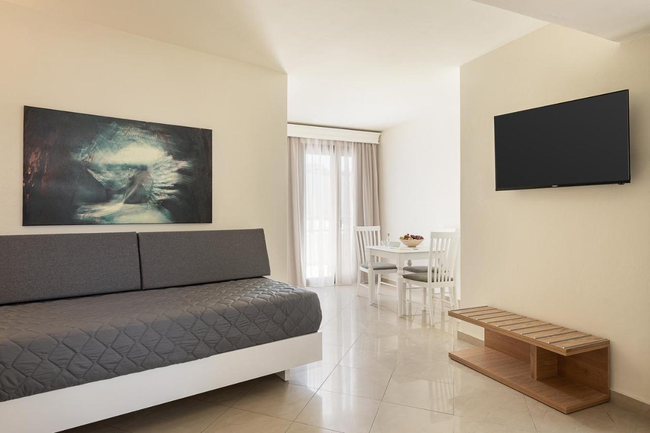 Elia Platanias Hotel ปลาเตเนียส ภายนอก รูปภาพ
